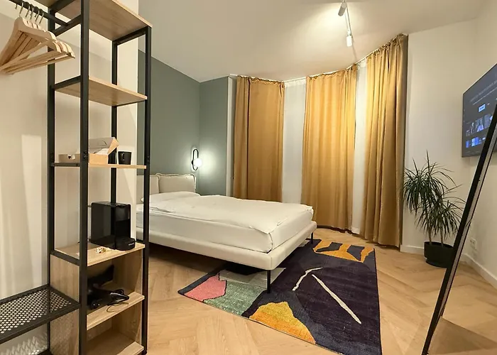 Stayzz By Homyzz Aparthotel