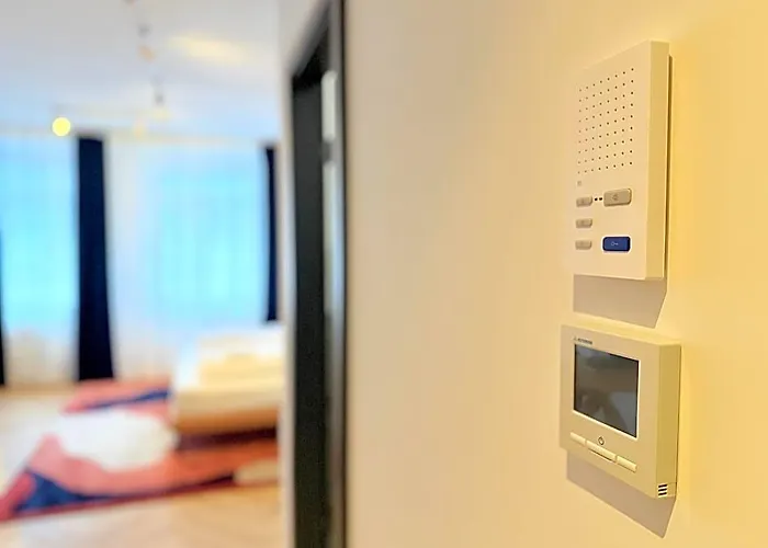 Stayzz By Homyzz Aparthotel